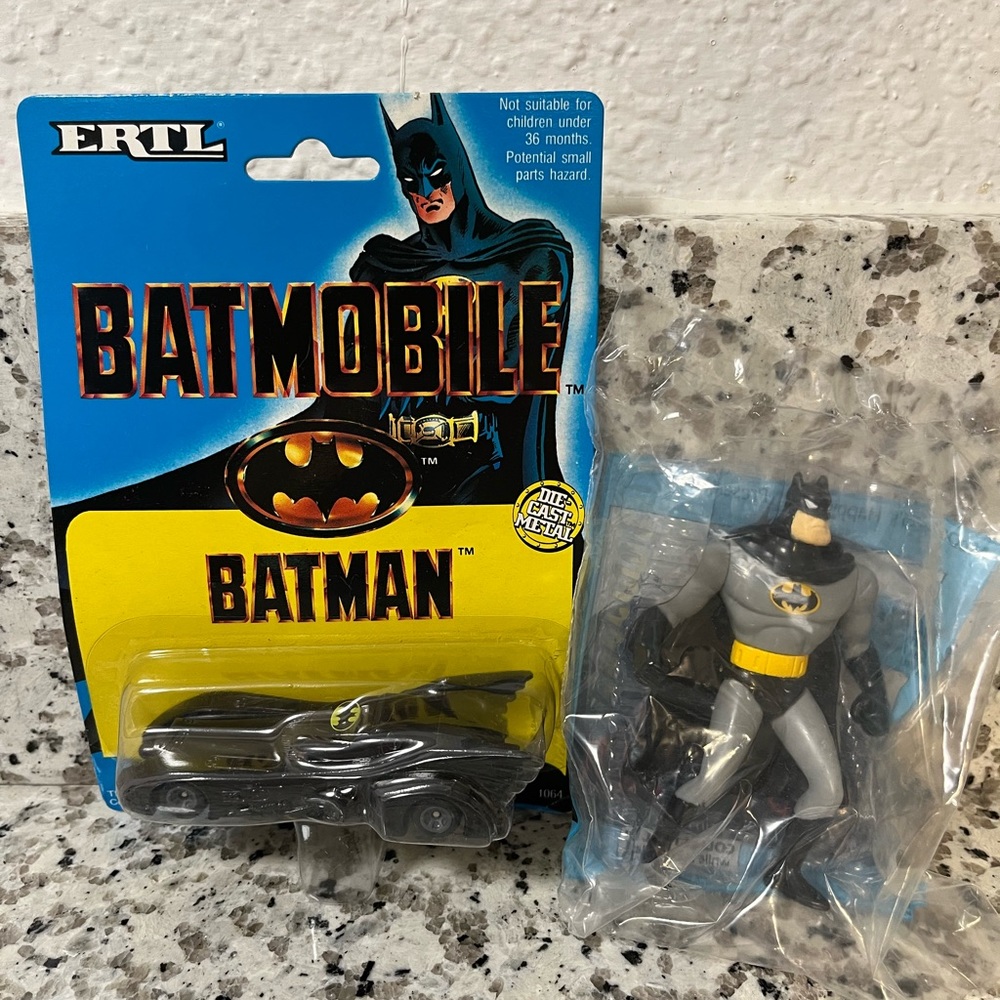 Batman car & figurine